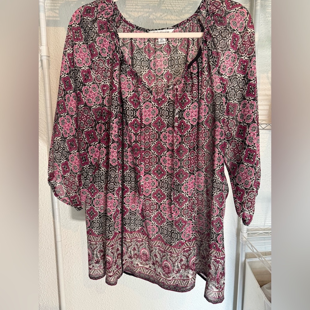 Croft & Barrow Pink and Black Geometric Blouse